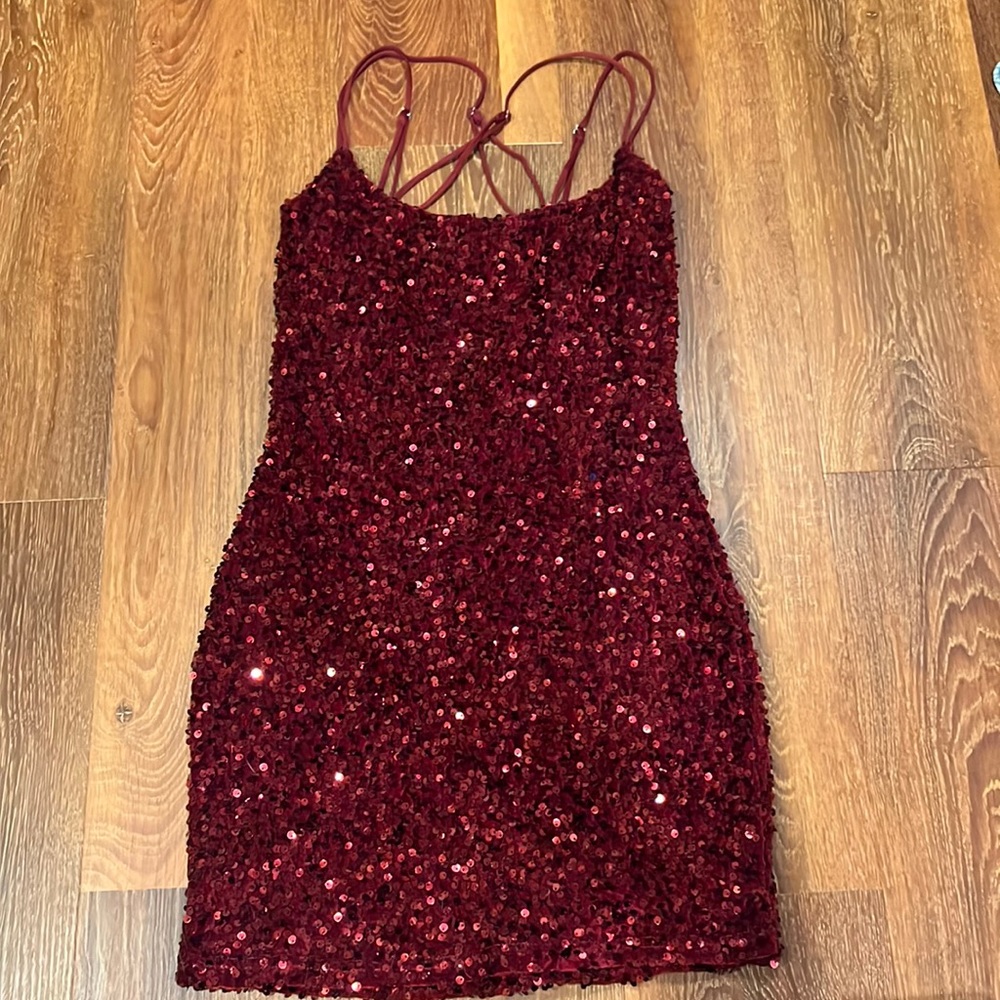 Lucy in the Sky Briar Strappy Sequin Bodycon in Burgundy